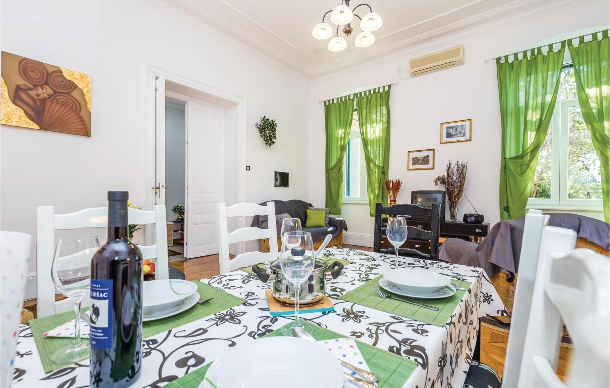 Amazing Apartment In Rijeka With Wifi Dış mekan fotoğraf